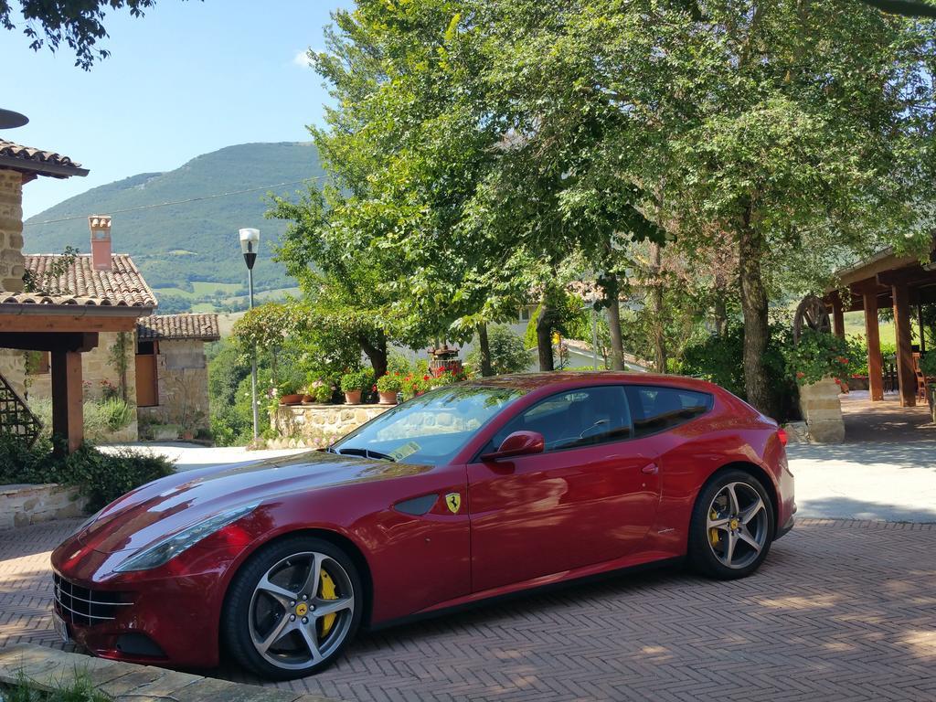 Pietra Maula Agriturismo Castelraimondo ภายนอก รูปภาพ